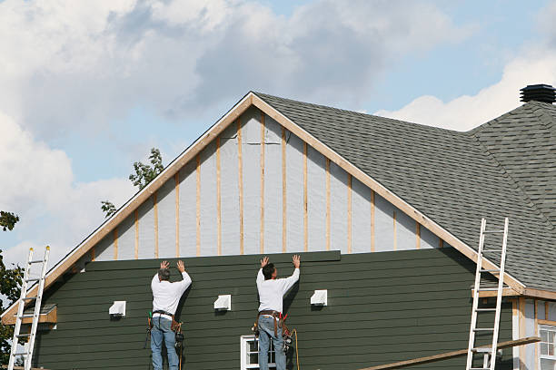 Professional Siding Repair technician working in Milford, NJ